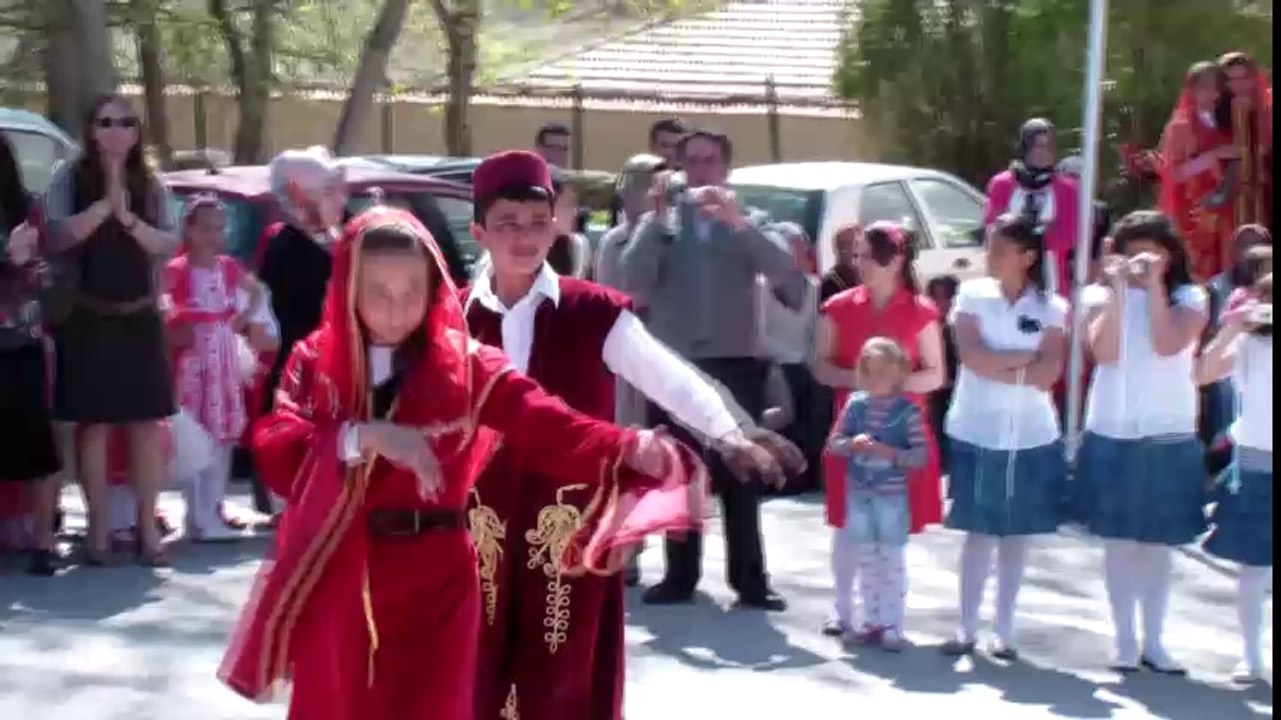 23 Nisan 2012, 7. Sınıf, Dünya Çocukları Defile Gösterisi