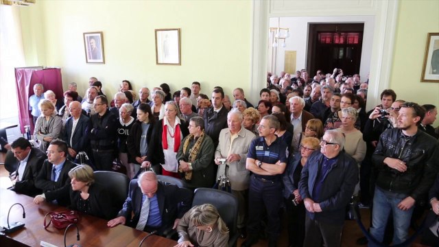 Joris Hébrard (FN) élu maire du Pontet