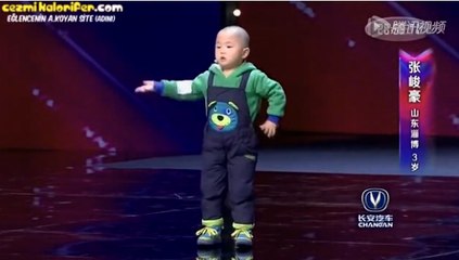 Dünya'nın En Şirin Dansını Yapan 3 Yaşındaki Velet