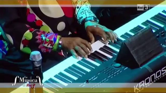 Marcus Miller - Tribute to Miles - Umbria Jazz 2011 (2)