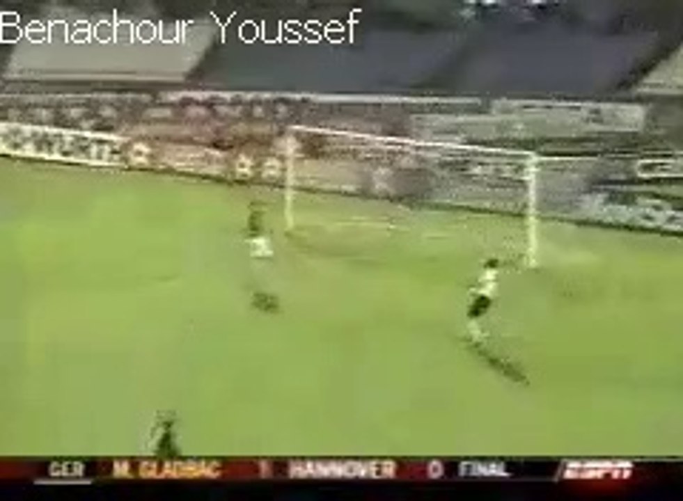 Mustapha Hadji vs Celta Vigo- La Liga - matchday 27 - 2003-2004