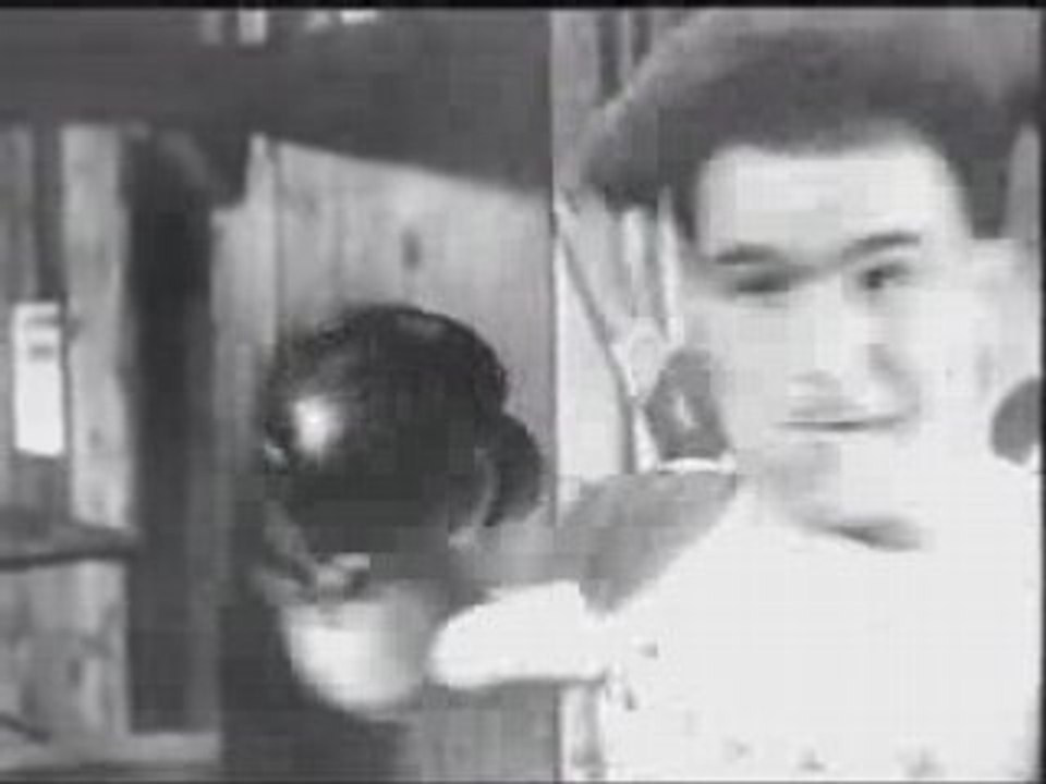 K.O de boxe des Poids Lourd (soundtrack requiem for dream)