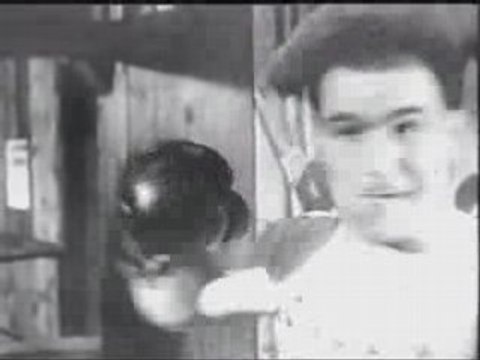 K.O de boxe des Poids Lourd (soundtrack requiem for dream)