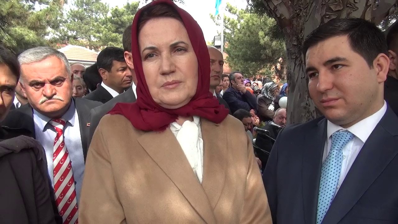 meral akşener