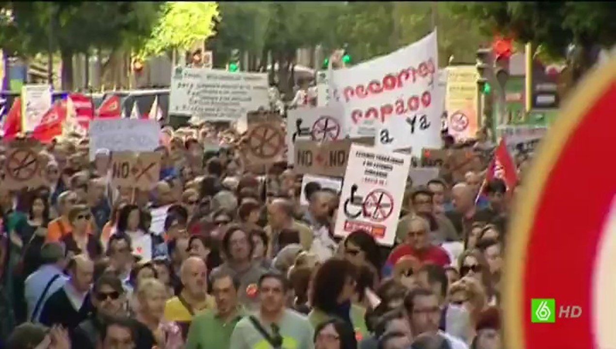 Protestas en varias ciudades españolas contra los recortes en Sanidad - laSexta