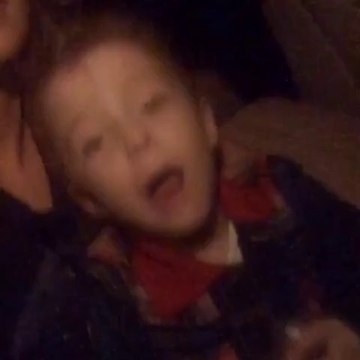 ПИК ТВ! Фалшиво ли пее синът на Галена