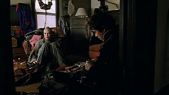 Русские своих на войне не бросают.