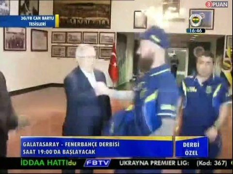 Aziz Yıldırım ve yöneticiler Fenerbahçe futbol takımını böyle uğurladı