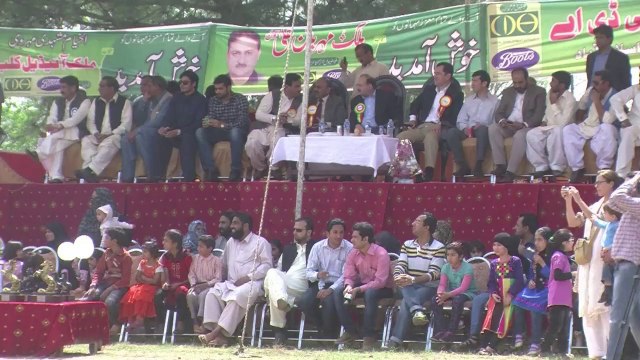 Pakistanis saddle up for horse-riding festival