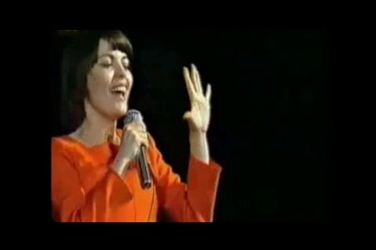 Mireille Mathieu - En Frappant Dans Nos Mains - 1973 -