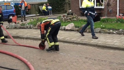 Woning brandt uit in Ter Apel - RTV Noord