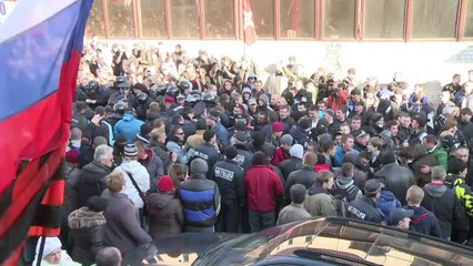 Manifestantes pró-Rússia protestam na Ucrânia