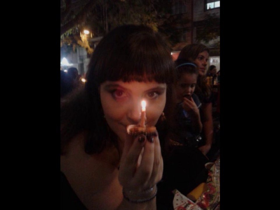 I Feel Weird - Super Gisele - Música Inédita 2014 - Full Song