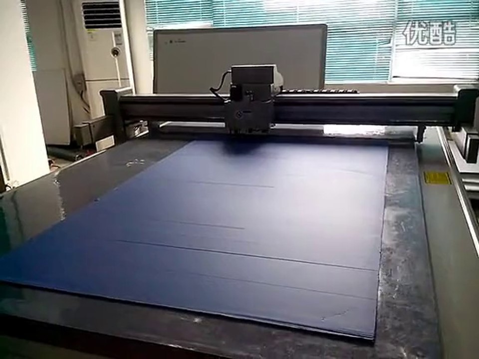 aokecut@163.com plastic corrugated coroplast sample maker carton box desktop cutter table machine