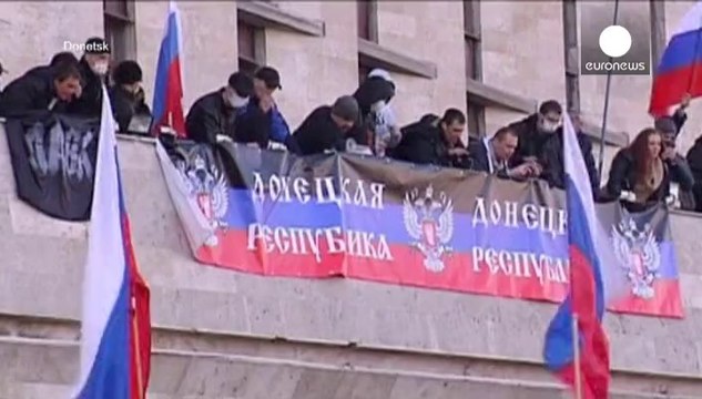 Ukraine: Pro-Russian protesters storm buildings in cities close to Russia border