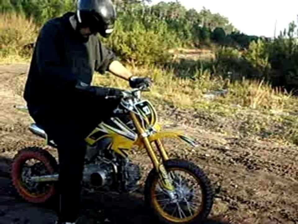 cyril 2m04 en dirt sa promet.....