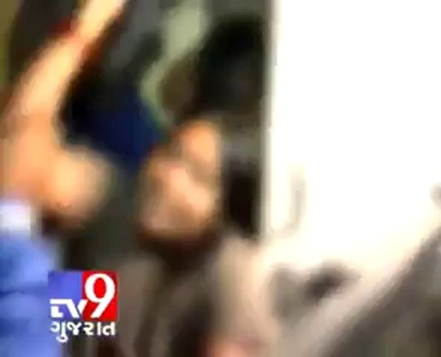 Husband caught his wife with her lover Red handed