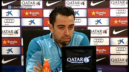 Xavi Hernández niega la evidencia: "Busquets no pisó a Pepe"