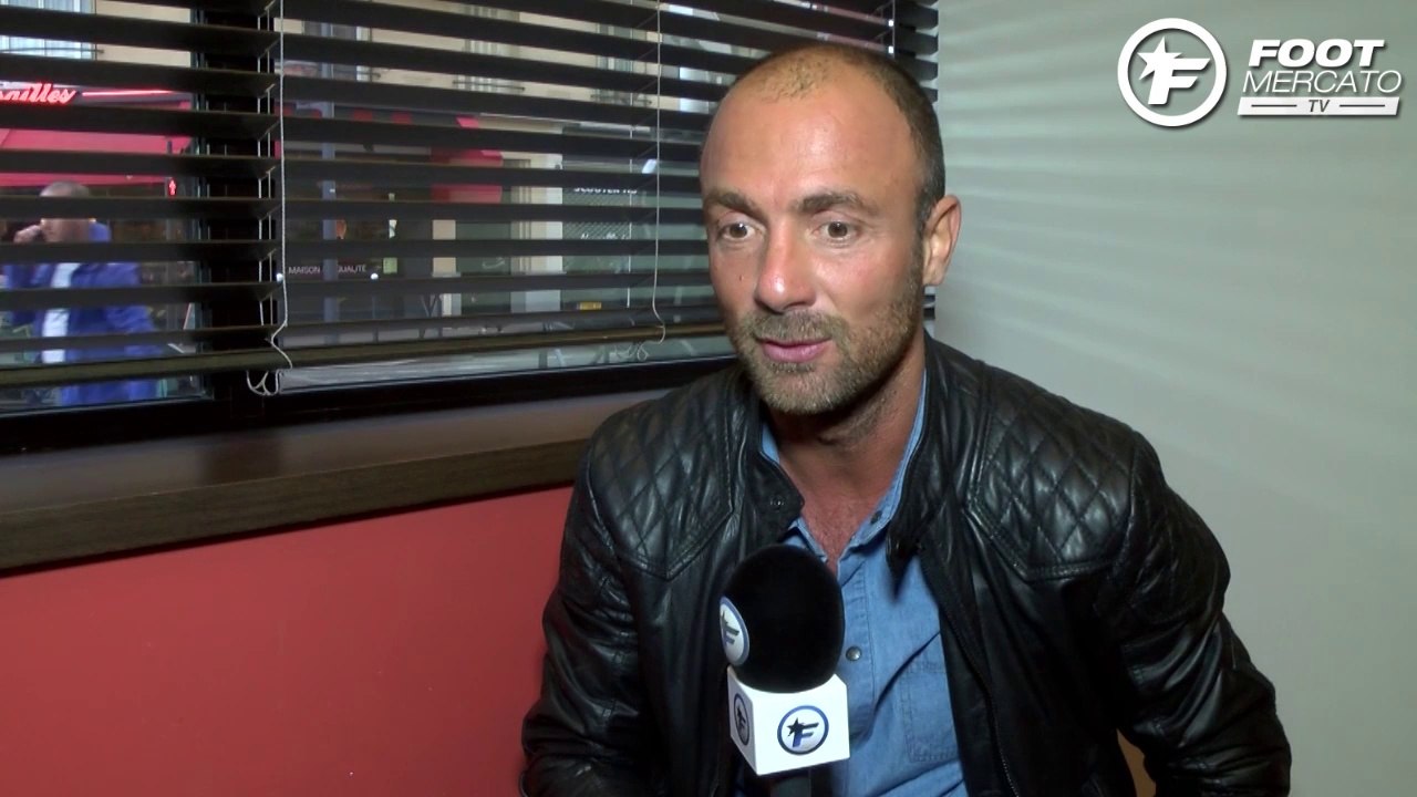 Dugarry présente la Danone Nations Cup