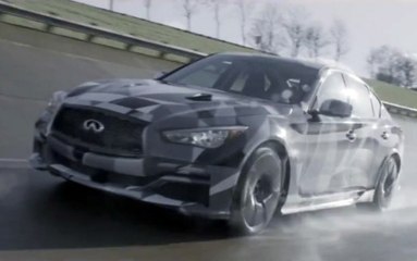 INFINITI Q50 EAU ROUGE - SEBASTIAN VETTEL TESTOWAŁ PROTOTYP