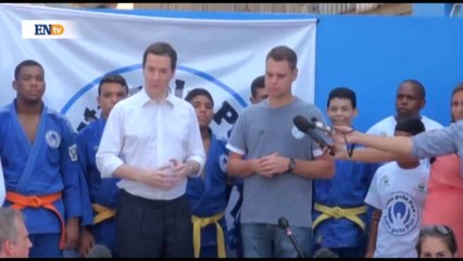 Ministro británico visita las favelas de Río de Janeiro