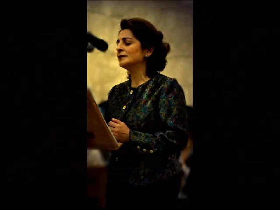 Gözümde Hep Gül Yüzün... Elif Ömürlü Uyar