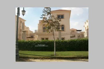 A Luxury Furnished Twin House For Rent In Greens Compound