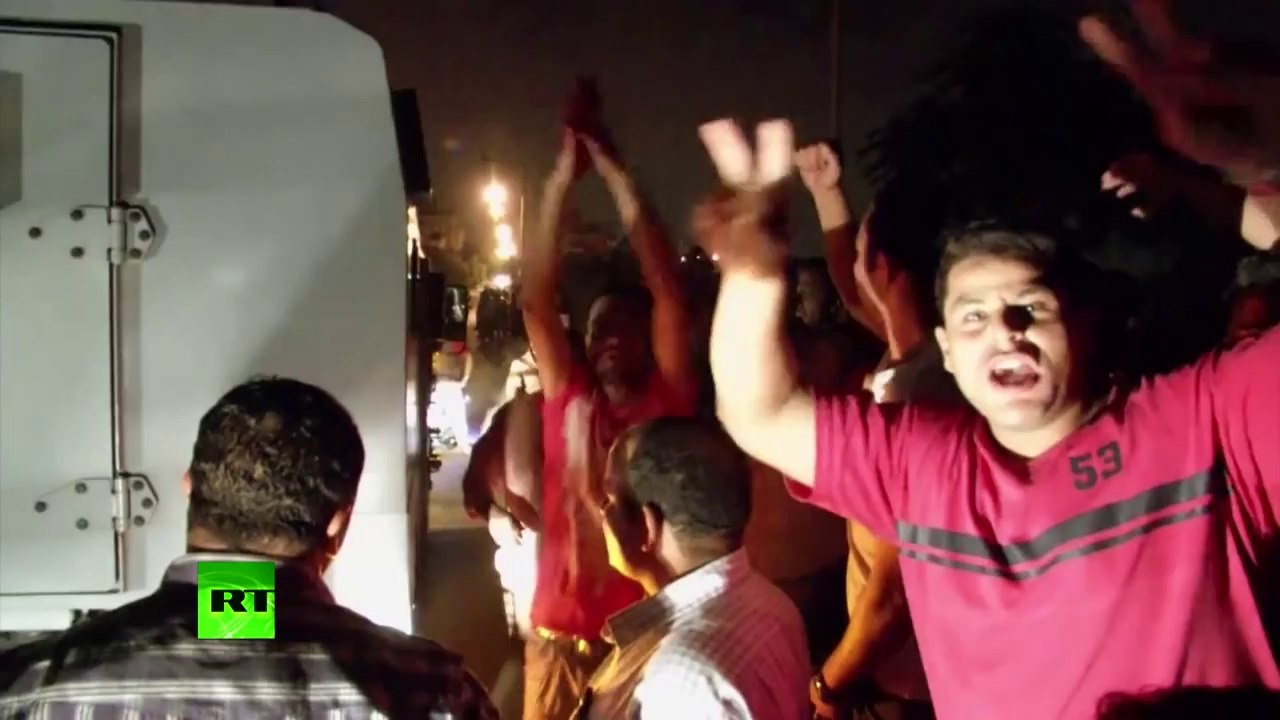 Egypt Video: Huge blast by Muslim Brotherhood HQ during mega-protests