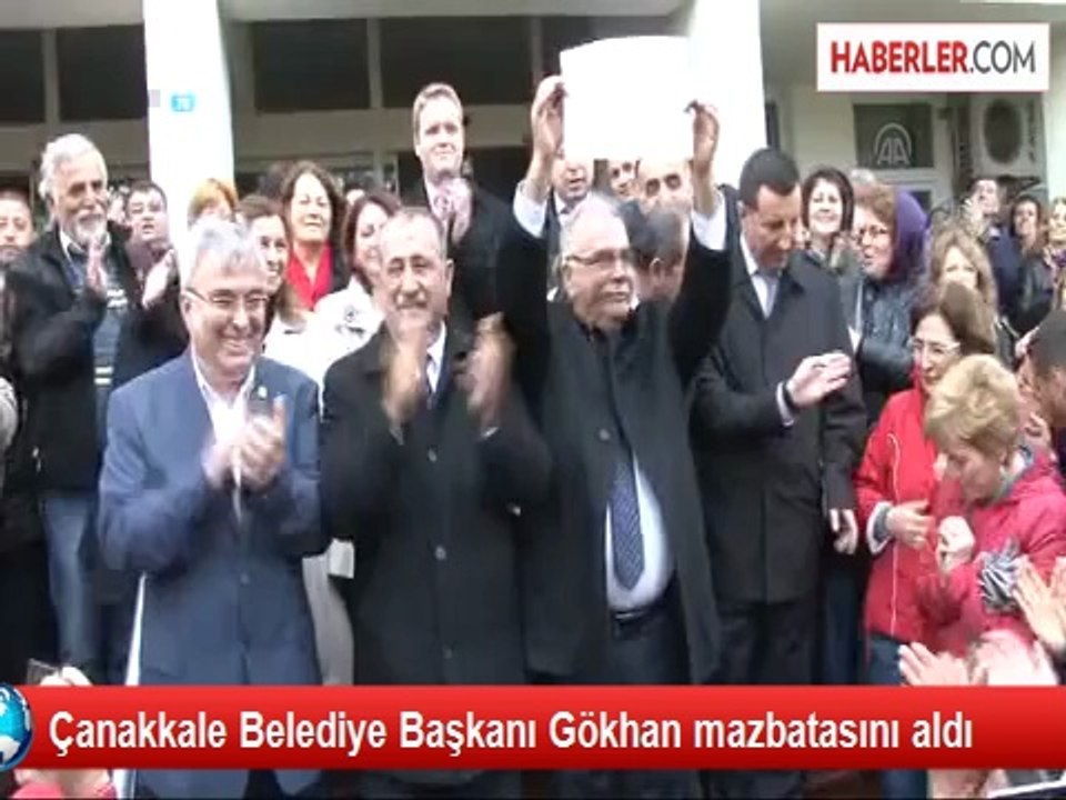Çanakkale Belediye Başkanı Gökhan mazbatasını aldı