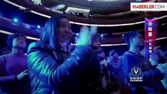 Çinli Çocuğun Müthiş Performansı