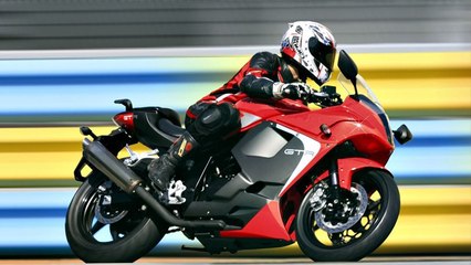 2014 Hyosung GT250R Facelift Launched For Rs 2.76 Lakh !