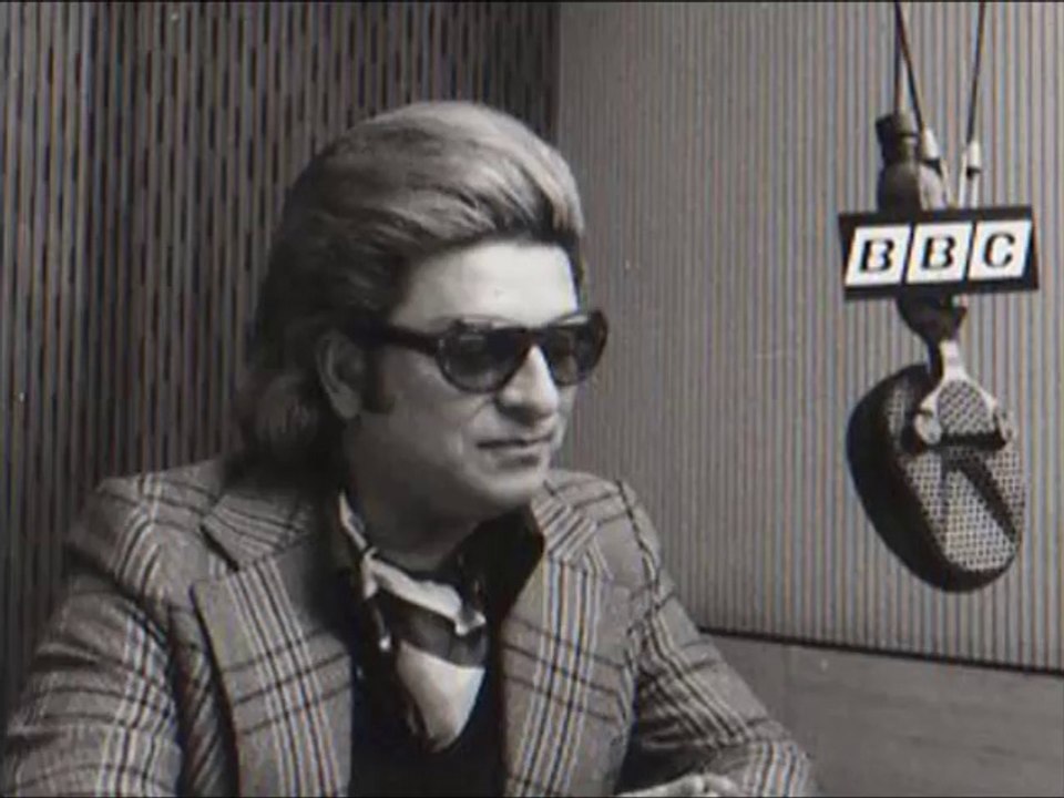 Zeki Müren & Muazzez Abacı - Boyle Ayrilik Olmaz