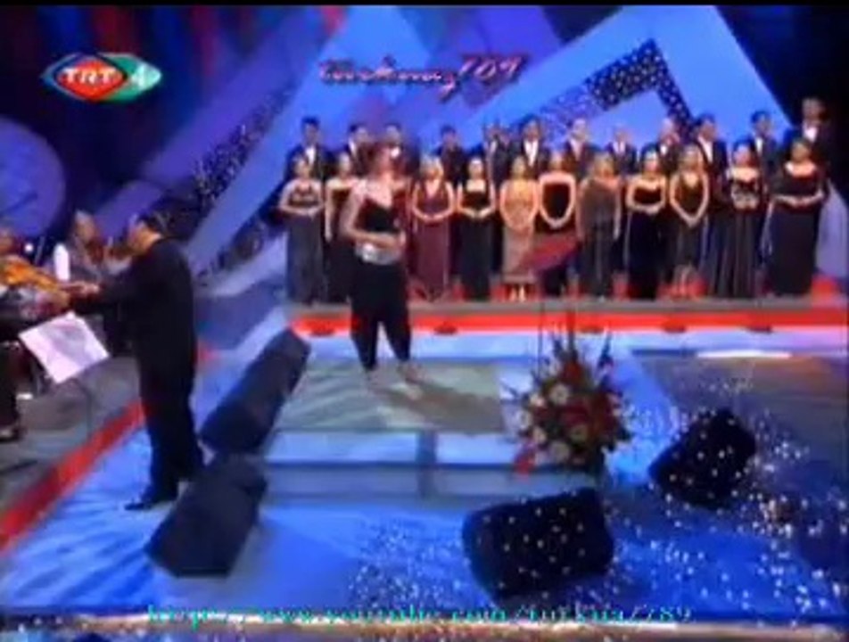 Melda KUYUCU KILIÇ-Yalan Gözlerin (Kalbimde Gizli Bir Sevgi Mi Arar)