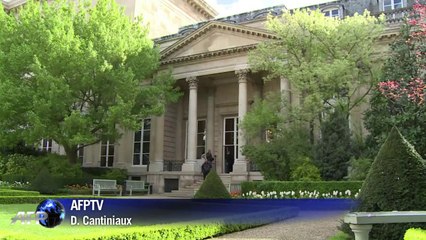 Valls s'exprime avant son discours de politique générale