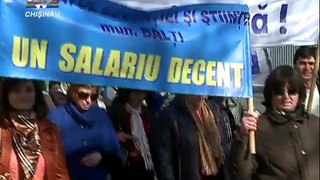 Sute de profesori au protestat in fata Guvernului Vrem salarii mai mari Ce le-au raspuns autoritatile