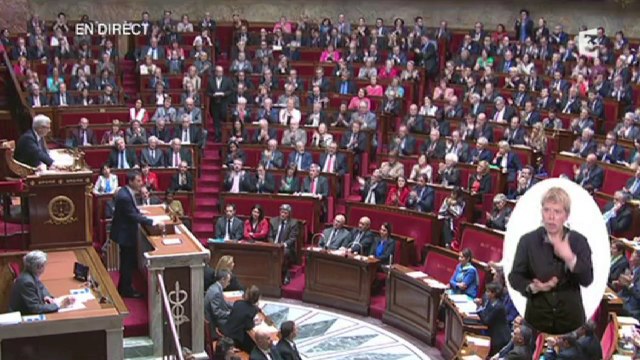 Valls : peu de pays permettent les plus hautes fonctions à des citoyens nés à l'étranger