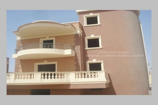 Marvelous villa for sale in Marina city compound New Cairo city