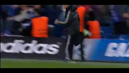 Jose Mourinho joins Chelsea players celebration