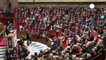 Fransa Başbakanı Manuel Valls yeni hükümet programını açıkladı