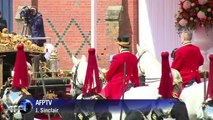British Queen welcomes Irish president on historic visit