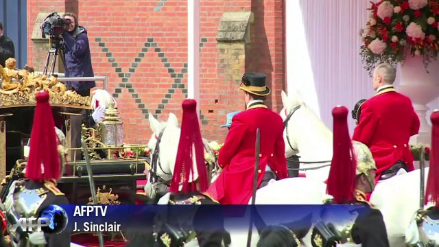 British Queen welcomes Irish president on historic visit