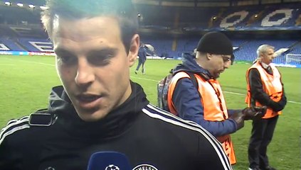 Azpilicueta revient en zone mixte après la qualification de Chelsea face au PSG (2-0)