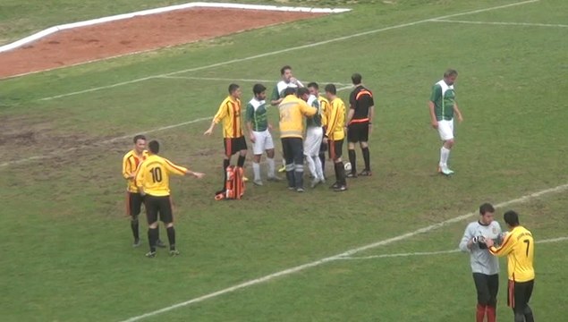 FUTBOL ŞAMPİYONLUK MAÇI YAPRAKLI SPOR