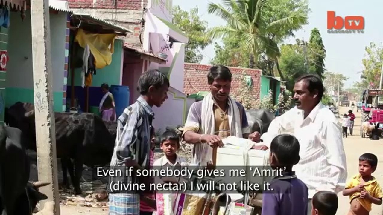 OMG! Guy Hooked To Eating Bricks, Mud and Gravel! :O