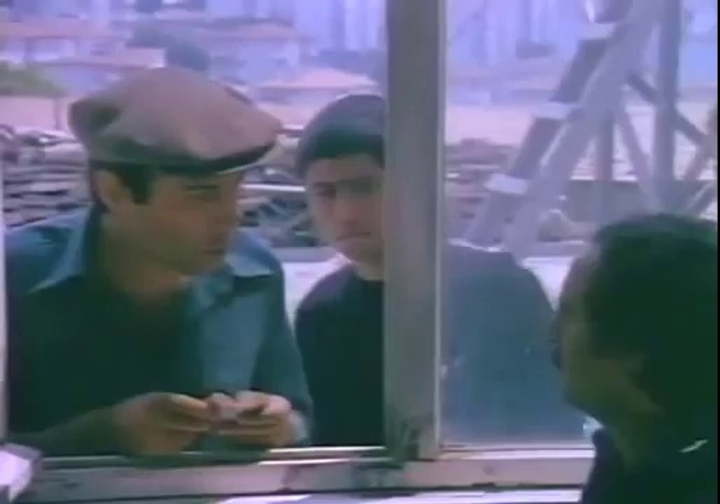 Kemal Sunal - Kibar Feyzo Filmi Bende Harranlıyım