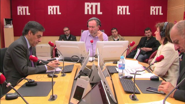 Zéro charge sur le smic, baisse des charges, réforme territoriale : François Fillon répond aux auditeurs
