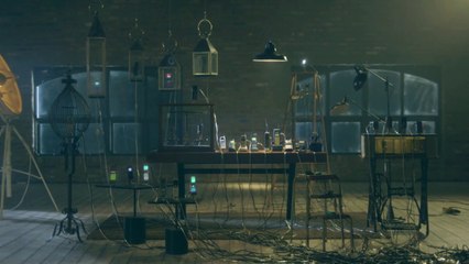 Mobile phone orchestra TV advertisement