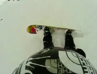 Xavier de Le Rue crash in snowboard at Bec des Rosses