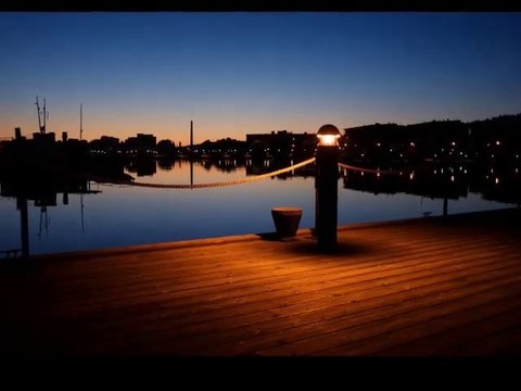 Bir Bahar Akşamı Rastladım Size... Elif Ömürlü Uyar