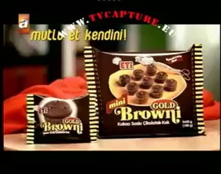 ▶ Özge Özpirinççi Eti Browni Reklam Filmi